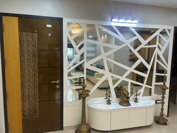 Staircase in 4 BHK Apartment at Imperial Heights Goregaon West, Goregaon West – for Rent