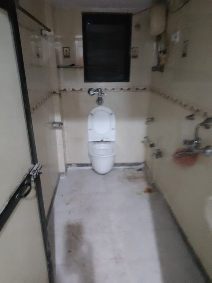 Bathroom, leela-cliff-chs 2 Bedroom 970 Sq.Ft. Apartment In Dahisar West Mumbai 9137723
