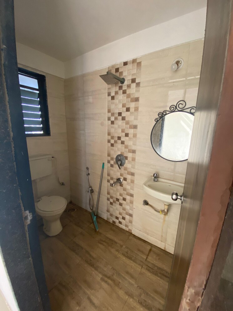 Bathroom, vastu-nirmal-sagar 2 Bedroom 950 Sq.Ft. Apartment In Ulwe Sector 3 Navi Mumbai 9137689