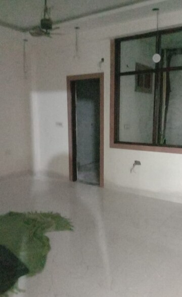 Room in 4 BHK Builder Floor at Avantika Colony – for Sale