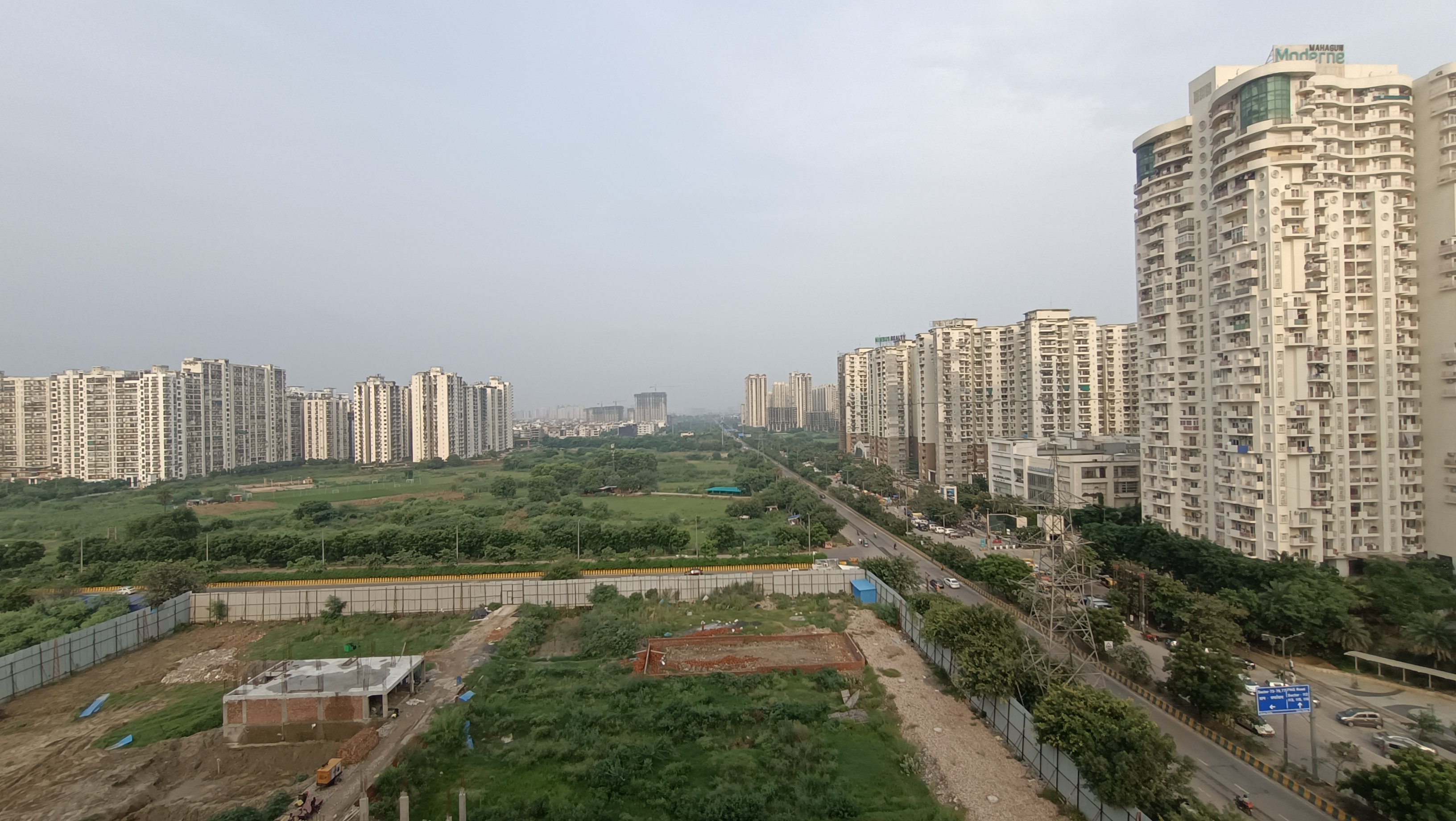 3 BHK + Extra Room Apartment For Rent in Sethi Max Royal