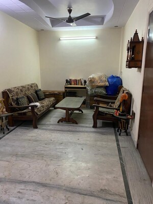 2.5 BHK Builder Floor For Sale in Mayur Vihar