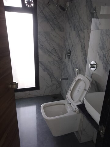 Bathroom in 1 BHK Apartment at Kamla Valeon, Borivali West – for Rent
