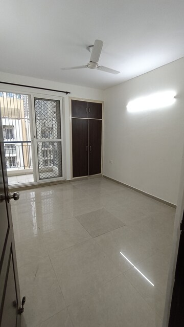 Room in 3 BHK Apartment at Aditya Urban Casa, Sector 78 – for Rent