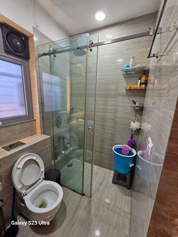 Bathroom in 4 BHK Apartment at Imperial Heights Goregaon West, Goregaon West – for Rent