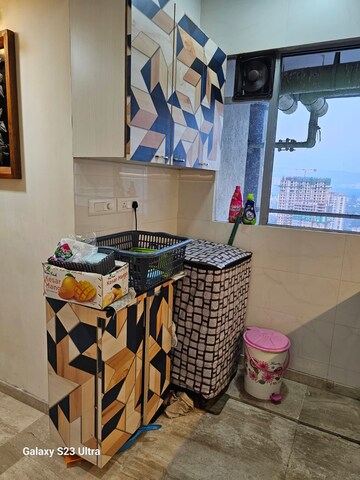 Master Bedroom in 4 BHK Apartment at Imperial Heights Goregaon West, Goregaon West – for Rent