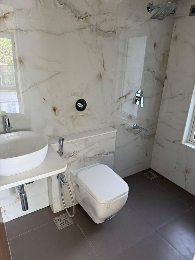 Bathroom, worli-residency 2 Bedroom 550 Sq.Ft. Apartment In Worli Mumbai 9137776