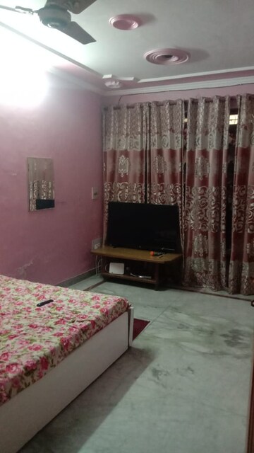 Bedroom in 6 BHK Independent House at Sanjay Nagar – for Sale