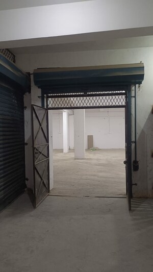  Warehouse – Entrance View at Makanpur - for Rent
