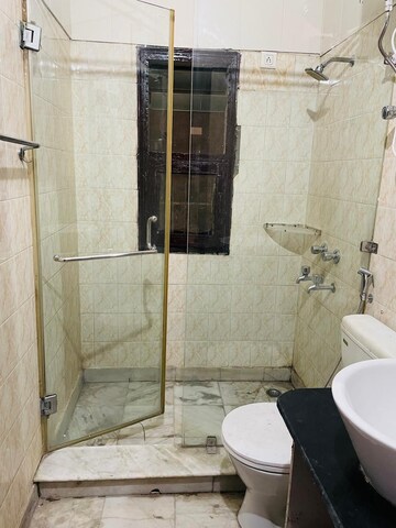 Bathroom in 3 BHK Builder Floor at SS Mayfield Gardens, Sector 51 – for Rent