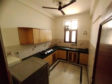 Kitchen in 1 BHK Independent House at Sector 30 – for Rent