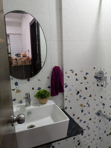 Attached Bathroom in 1 BHK Apartment at Ghatkopar East – for Rent