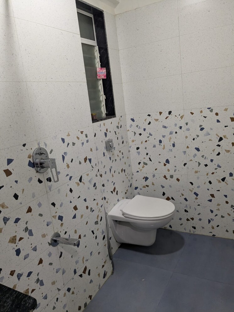 Bathroom, ghatkopar east 1 Bedroom 430 Sq.Ft. Apartment In Ghatkopar East Mumbai 9137873