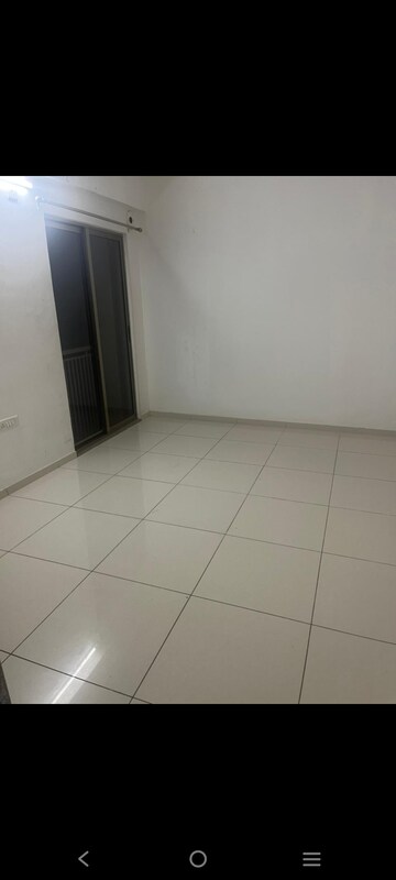 Room in 3 BHK Apartment at Goyal Orchid Blues, Shela – for Rent