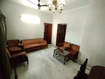 Living Room in 1 BHK Independent House at Sector 30 – for Rent