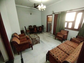 Living Room in 1 BHK Independent House at Sector 30 – for Rent