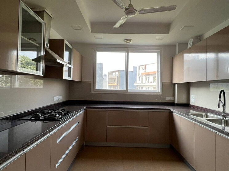 Kitchen, tulip-yellow 3 Bedroom 1704 Sq.Ft. Apartment In Sector 69 Gurgaon 9137889