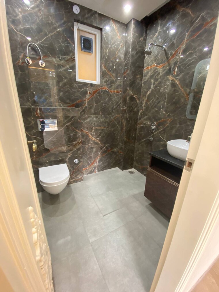 Balcony, tulip-yellow 3 Bedroom 1704 Sq.Ft. Apartment In Sector 69 Gurgaon 9137889