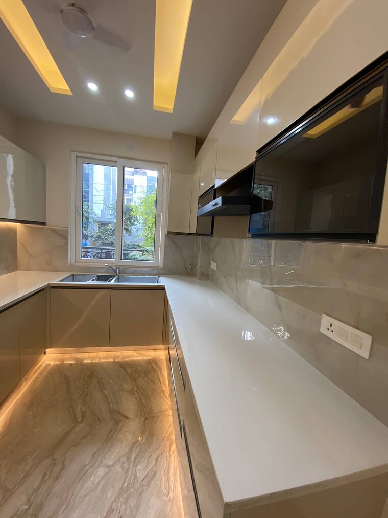 Kitchen, tulip-yellow 3 Bedroom 1704 Sq.Ft. Apartment In Sector 69 Gurgaon 9137889