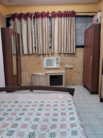 Bedroom in 2 BHK Apartment at Navjivan CHS Chembur, Chembur – for Rent