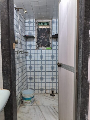 Bathroom in 2 BHK Apartment at Navjivan CHS Chembur, Chembur – for Rent