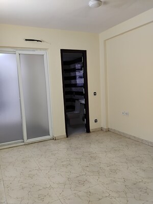 Furnished Amenities in 3.5 BHK Builder Floor at Amolik Residency, Sector 86 – for Rent