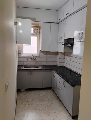 Kitchen in 3.5 BHK Builder Floor at Amolik Residency, Sector 86 – for Rent