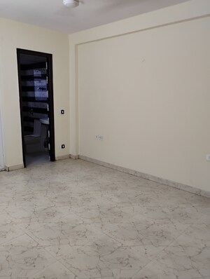 Furnished Amenities in 3.5 BHK Builder Floor at Amolik Residency, Sector 86 – for Rent