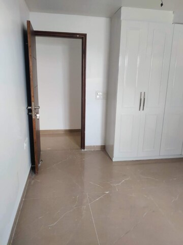 3.5 BHK Apartment For Rent in Smart World Orchard, Sector 61