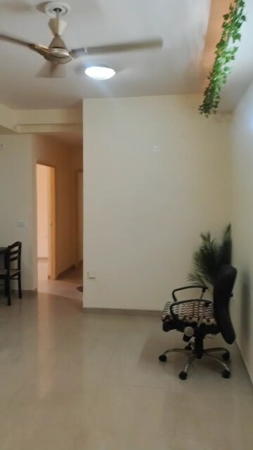 Room in 2.5 BHK Apartment at MCC Signature Heights, Raj Nagar Extension – for Rent