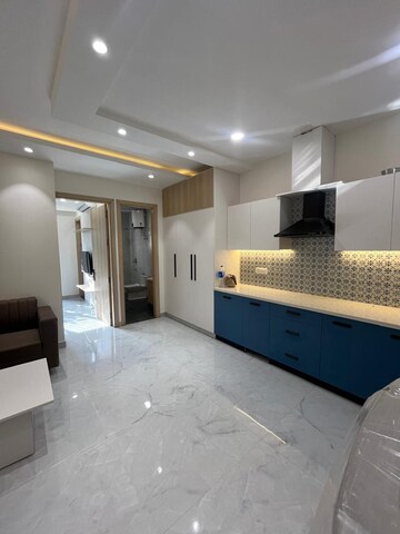 Bedroom in 3.5 BHK Apartment at Smart World Orchard, Sector 61 – for Rent