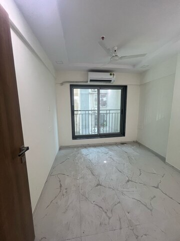 Room in 2 BHK Apartment at Shree Kaveri Heights, Ghatkopar East – for Rent