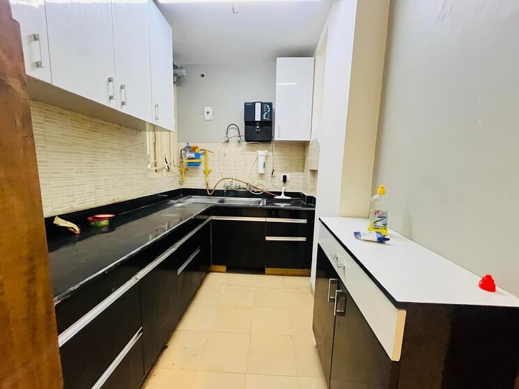 Kitchen, vasant kunj 1 Bedroom 700 Sq.Ft. Apartment In Vasant Kunj Delhi 9138045