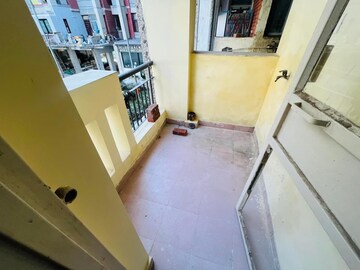 Balcony in 1 BHK Apartment at Vasant Kunj – for Rent
