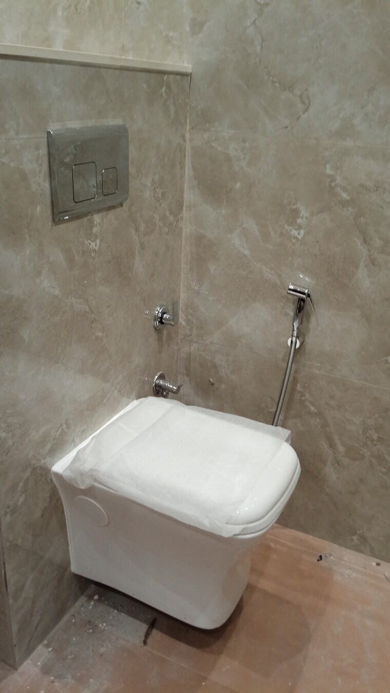 Bathroom, mahavir enclave 1 2 Bedroom 600 Sq.Ft. Builder Floor In Mahavir Enclave 1 Delhi 9138056