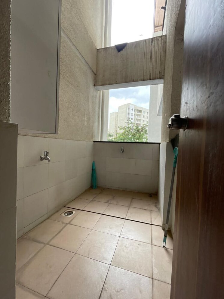 Balcony, shubh-aaugusta 2 Bedroom 850 Sq.Ft. Apartment In Kharadi Pune 9138112