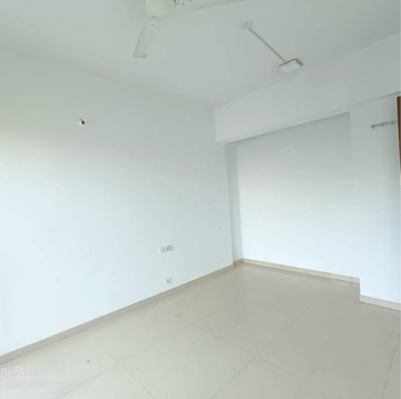 Room in 2 BHK Apartment at Kalpataru The Sunrise, Dhokali – for Rent