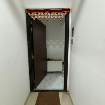 Furnished Amenities in 2 BHK Apartment at Raymond Ten X Habitat, Swastik Garden – for Rent