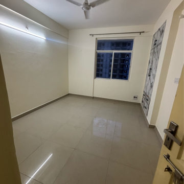 Room in 3 BHK Apartment at Paarth Aadyant, Sushant Golf City – for Rent