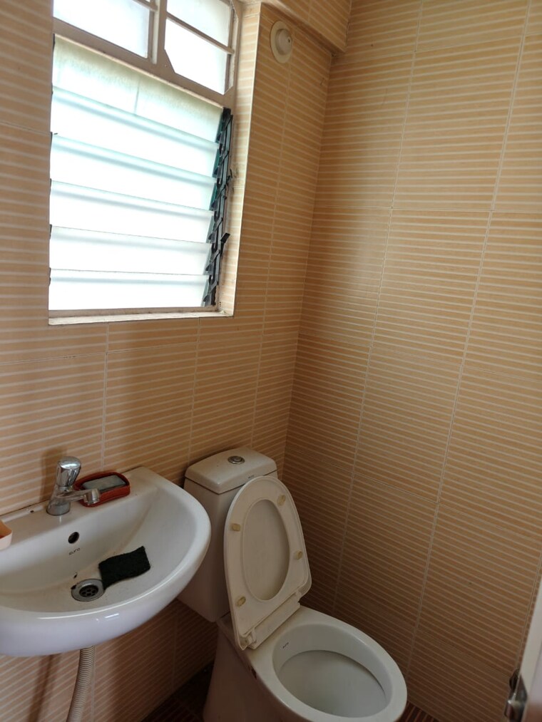 Bathroom, the-construction-west-end-village 2 Bedroom 1020 Sq.Ft. Apartment In Paud Road Pune 9138161