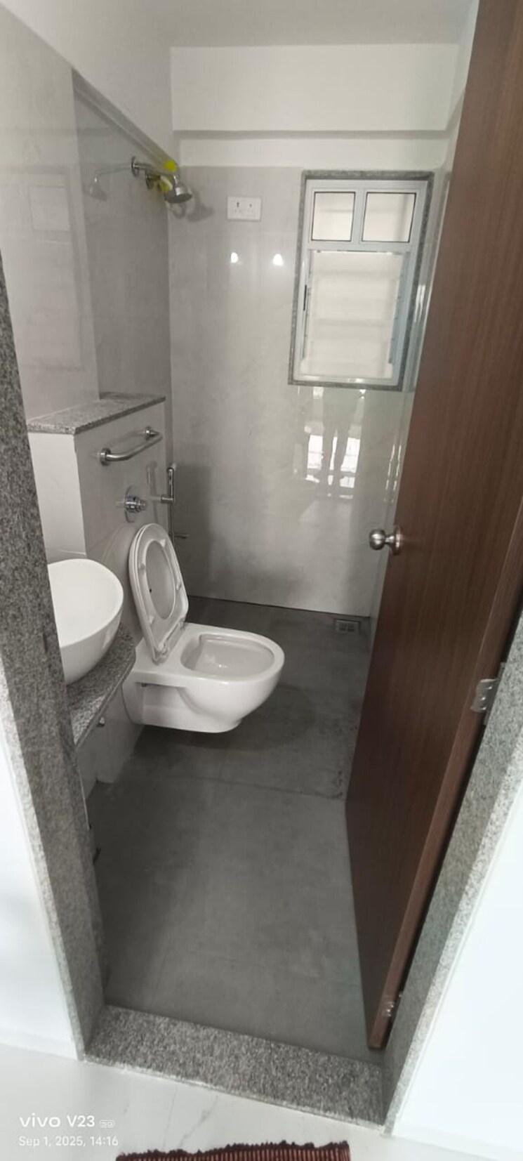 Bathroom, rb-silver-tarika 3 Bedroom 1200 Sq.Ft. Apartment In Kothrud Pune 9138164