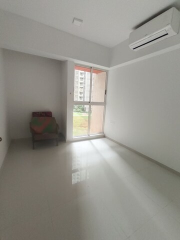 Room in 1 BHK Apartment at Lodha Codename Premier, Dombivli East – for Rent