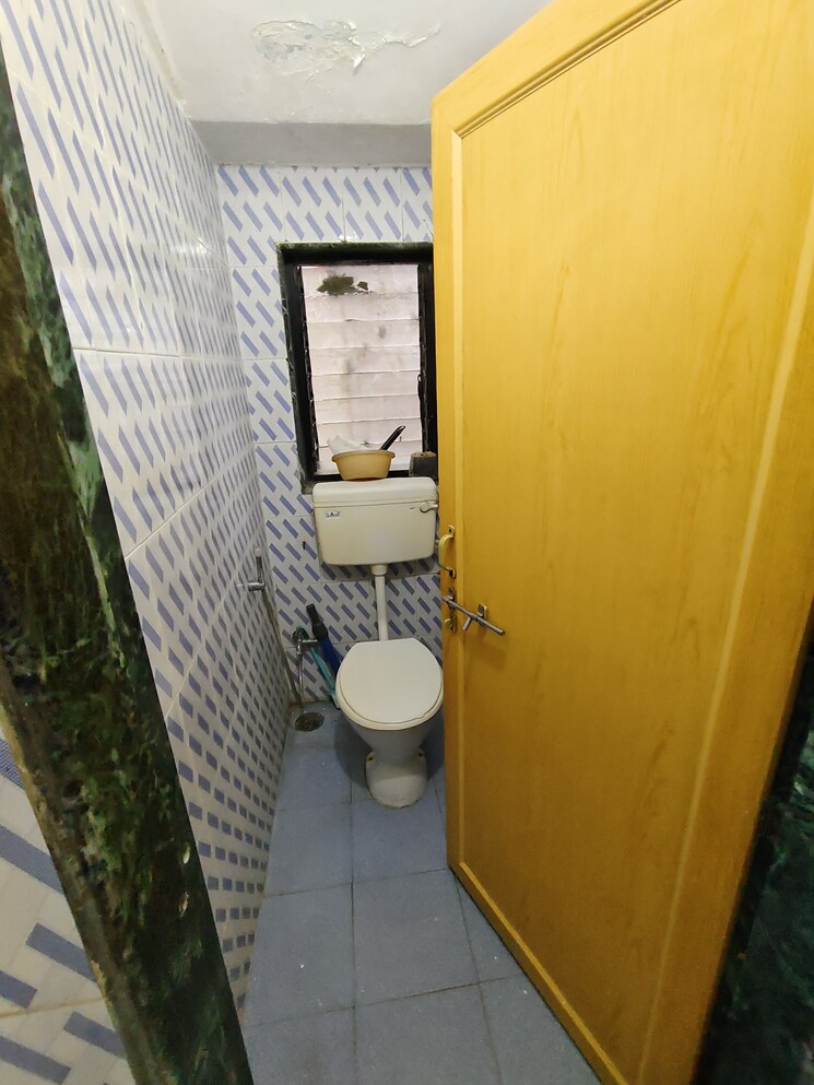 Bathroom, anand-park-koregaon 1 Bedroom 430 Sq.Ft. Apartment In Koregaon Park Pune 9138169