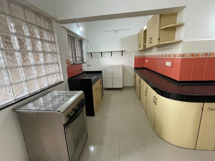 Kitchen, kumar-presidency 3 Bedroom 1500 Sq.Ft. Apartment In Koregaon Park Pune 9138171