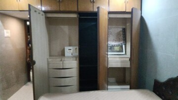 Furnished Amenities in 3 BHK Apartment at Omkar Veda Exclusive, Parel – for Rent