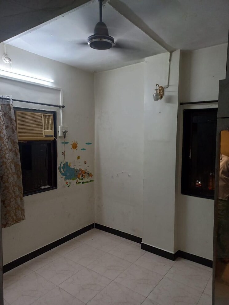 Room, sahyadri-chs-jay-parakash-nagar 1 Bedroom 400 Sq.Ft. Apartment In Goregaon East Mumbai 9138190