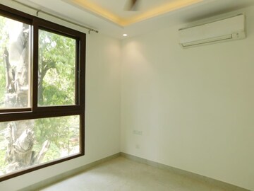 Room in 3 BHK Builder Floor at Vikram Nagar – for Sale