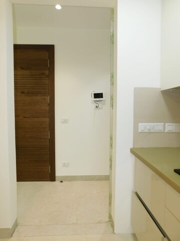 Room in 3 BHK Builder Floor at Vikram Nagar – for Sale