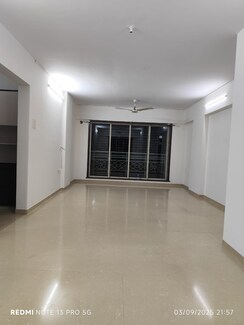 2 BHK + Extra Room Apartment For Sale in Tilak Shanti CHS