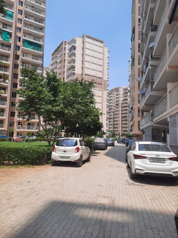 1 BHK Apartment – Exterior View View at Shree Vardhman Green Court, Sector 90 - for Rent